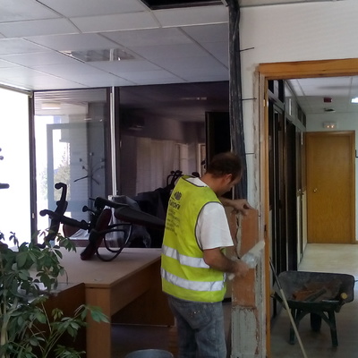 Servicios de mantenimiento y obras en edificios de empresas y comunidades de vecinos