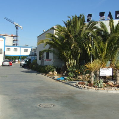 Ampliación de una fábrica de confección de ropa en Málaga