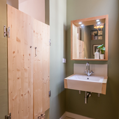 Aseo para suite con bañera en habitación