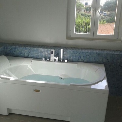 Bañera nueva con hidromasaje Shiatsu