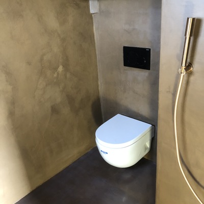 REFORMA BAÑO MICROCEMENTO