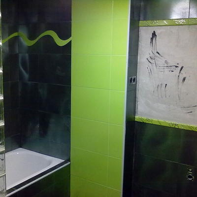 Reforma de baño azulejo brillante