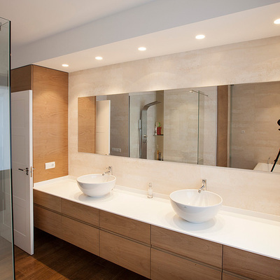 baño blanco madera diseño