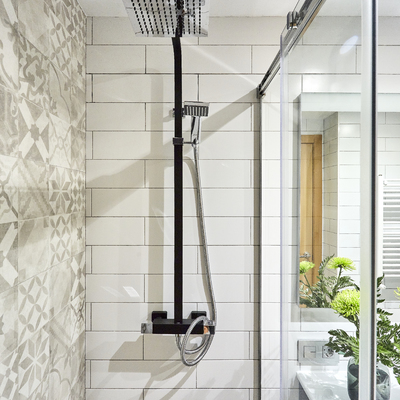 Baño Completo de Estilo Contemporáneo (Madrid)