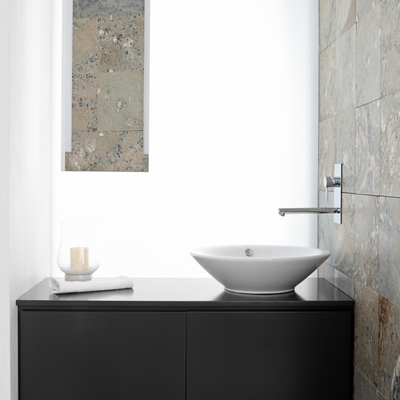 Baño con aplacado de piedra