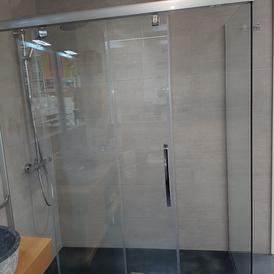 Baño con dos tonos de colores