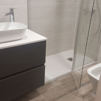 Electricidad, Emplastecido gotele, Pintura, Tarima flotante y Reforma Bano