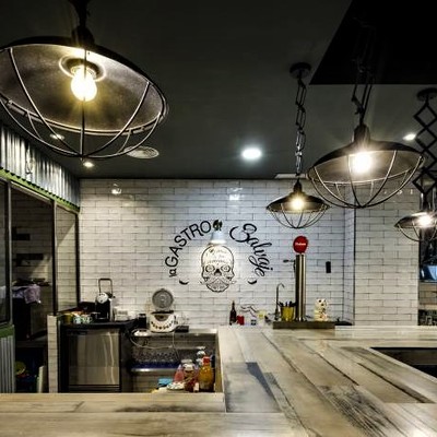 Barra y cocina vista