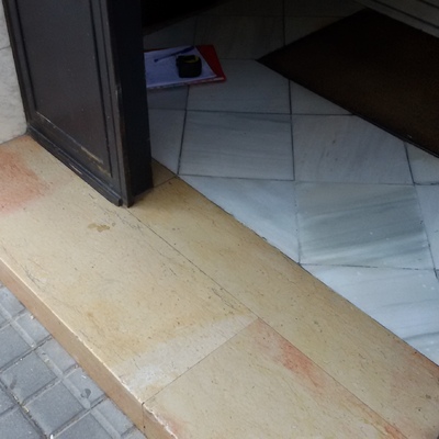 Rampa para paso de minusválidos