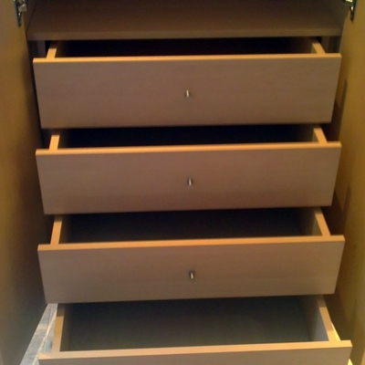 cajonera con guía telescópica de extracción total