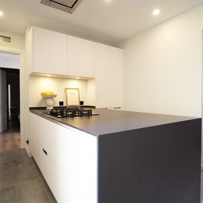 Reforma integral con una cocina Santos Elea