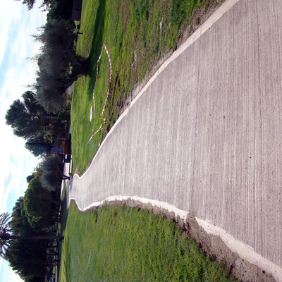 URBANIZACIÓN PASEOS INTERIORES CAMPO GOLF