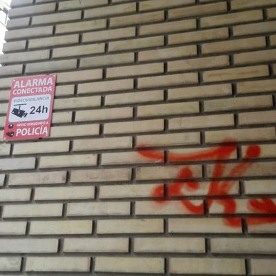 Instalación foco led con detector y cámara de vigilancia