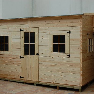 Caseta de madera de 4.12x3.83 m. - Barcelona