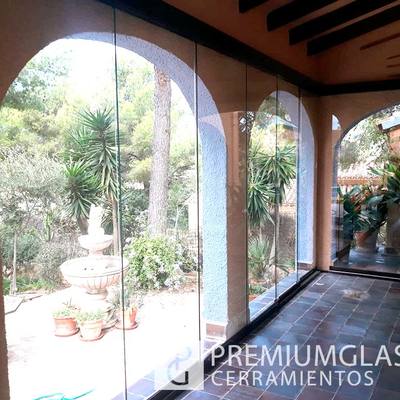 Porche acristalado en Callosa de Segura