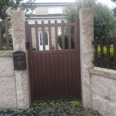 Cierre De Finca En Vivienda