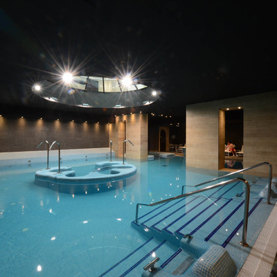 Proyecto realizado por Decomosaico, revestimiento con mosaico de las zonas de agua y spa del hotel balnearo Burgo de Osma, 2011