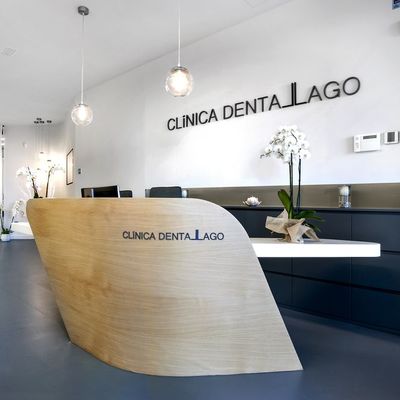 CLÍNICA DENTAL LAGO - A CORUÑA