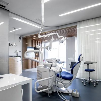 CLÍNICA DENTAL LAGO - A CORUÑA
