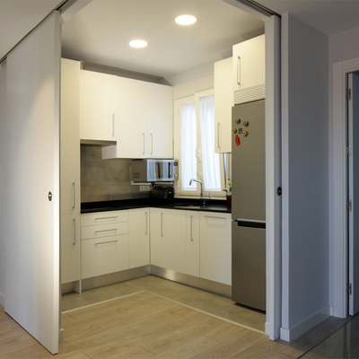 Cocina abierta a salón-comedor