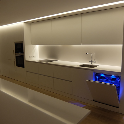 COCINA AMERICANA LUZ INDIRECTA CON DIMMER