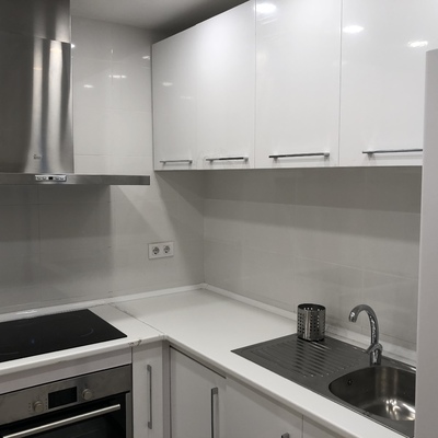 Cocina con campaña extractora