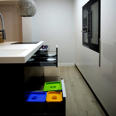Cocina con electrodomésticos integrados