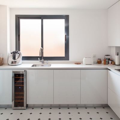 Cocina con fregadero de 1 seno