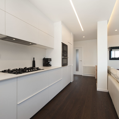 Cocina de líneas sencillas