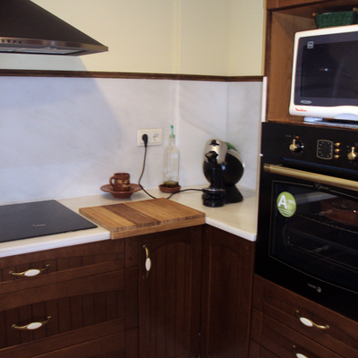 cocina de roble oscuro