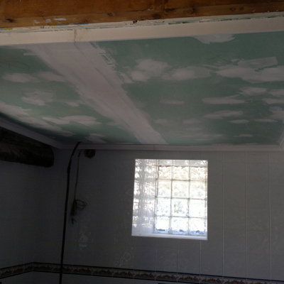 Colocación de techo de cocina en pladur.