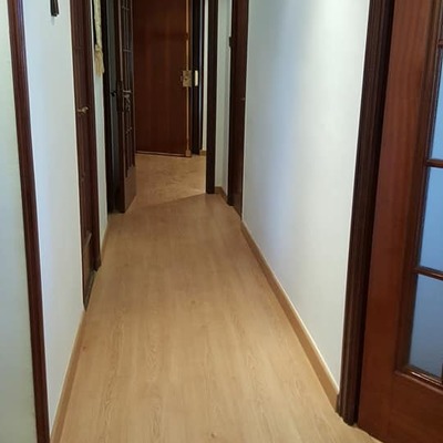 COLOCACION PARKET SINTETICO.