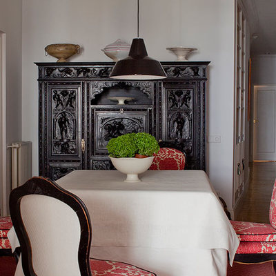 Comedor con pasillo lateral