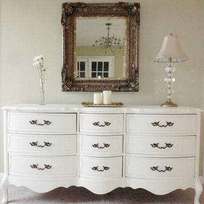 Cómoda madera blanca