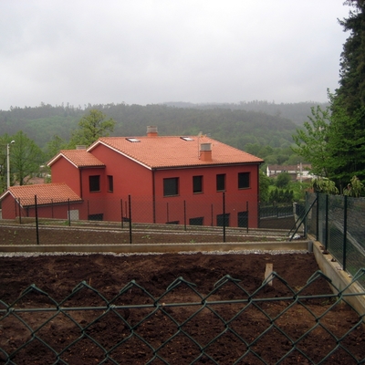 CONSTRUCCION DE DOS VIVIENDAS UNIFAMILAIRES ADOSADAS