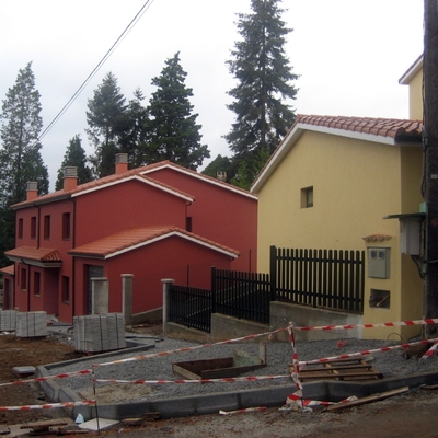 CONSTRUCCION DE DOS VIVIENDAS UNIFAMILAIRES ADOSADAS