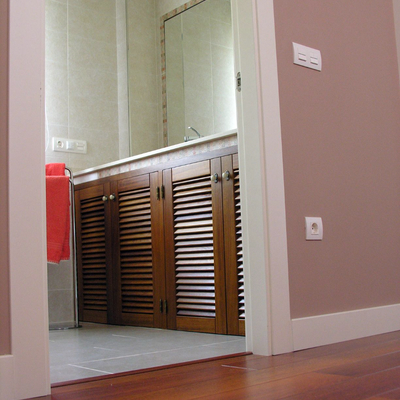 Construcción de vivienda nueva unifamiliar aislada - baño