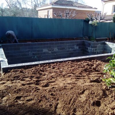 Construir una piscina