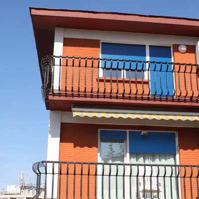 CORCHO PROYECTADO EN FACHADA CARAVISTA