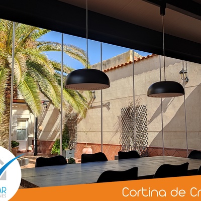 CORTINA DE CRISTAL EN BOLAÑOS