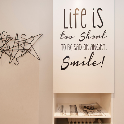 Decoración de pared en el recibidor