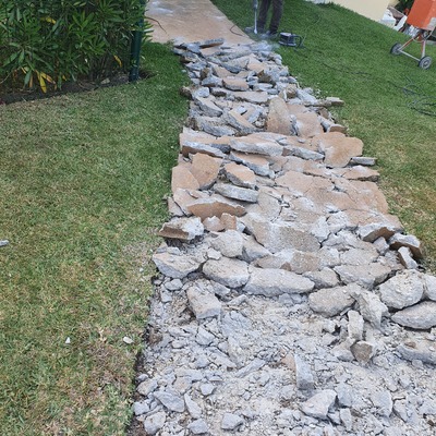 realización de camino para comunidad