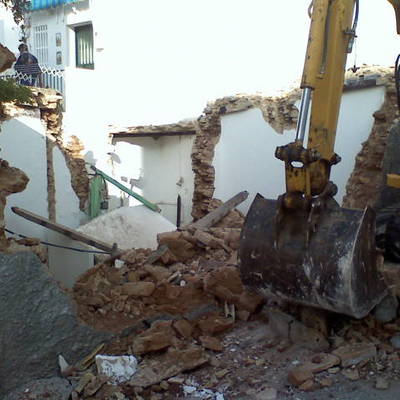 Derribo Y Construccion De Vivienda