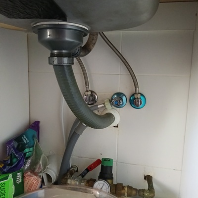 colocacion sifon al fregadero