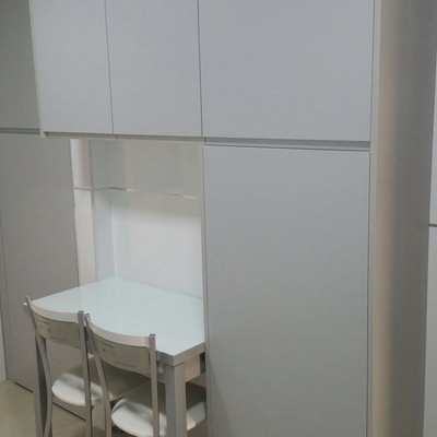 Despensero y puerta lavadero