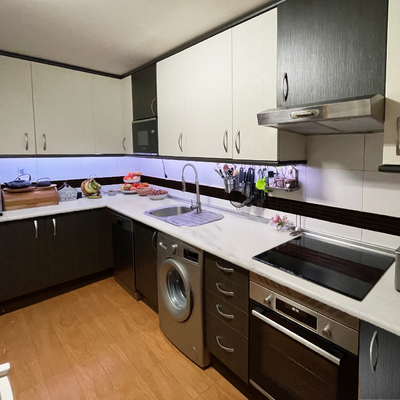 ¡Renovación mobiliario y encimera cocina en 12 horas!