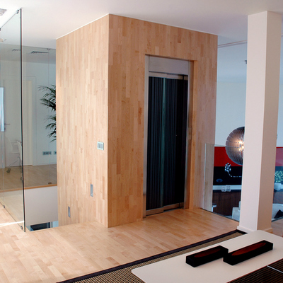 Detalle ascensor. Planta alta.