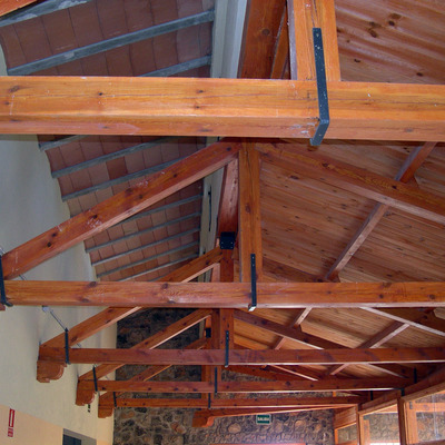 Detalle cerchas y artesonado mixto