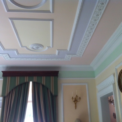 Trabajo de pintura y escayola