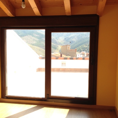 Detalle puerta oscilo-paralela (apertura)